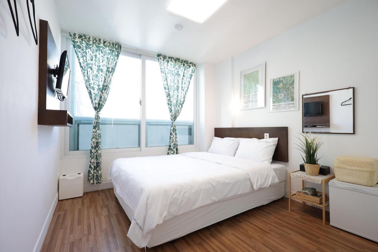 בוסאן Ekonomy Haeundae Hostel מראה חיצוני תמונה