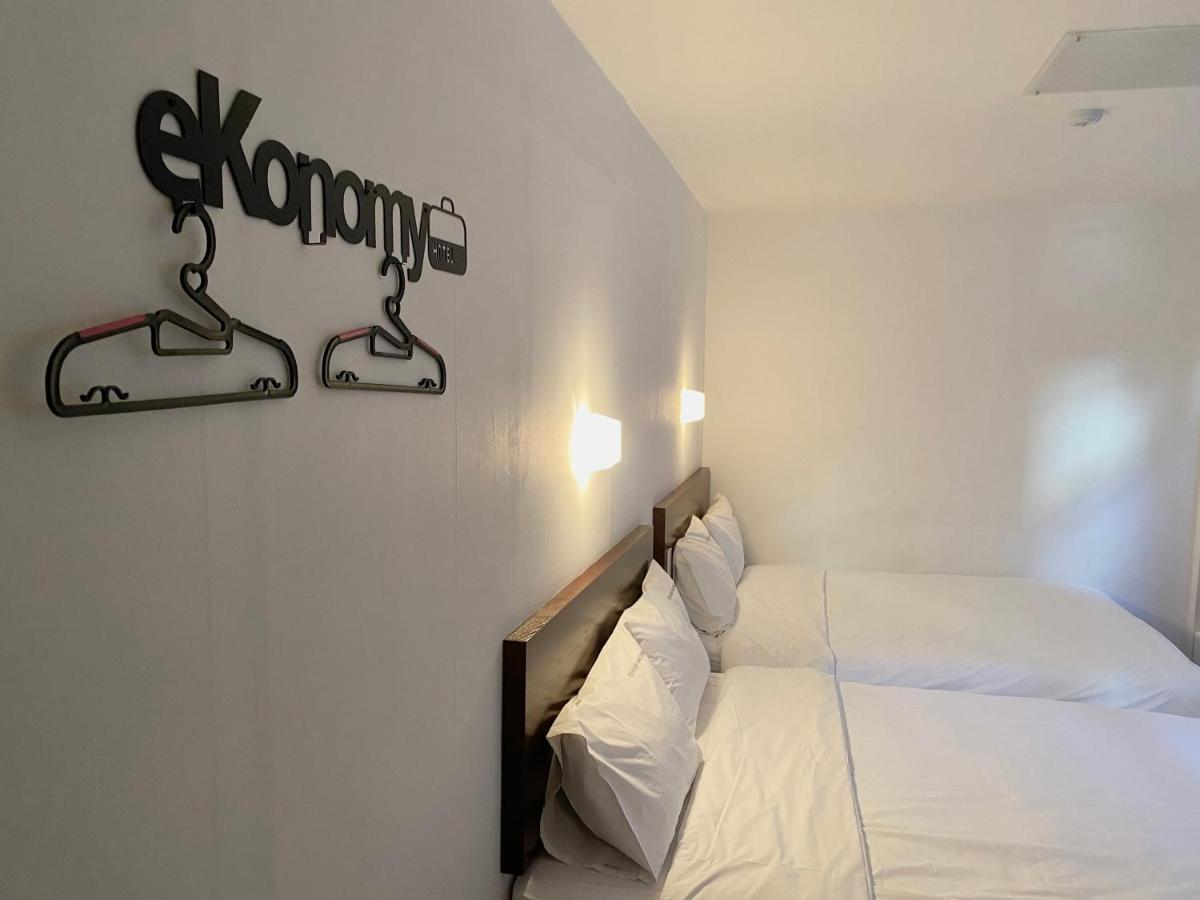 בוסאן Ekonomy Haeundae Hostel מראה חיצוני תמונה