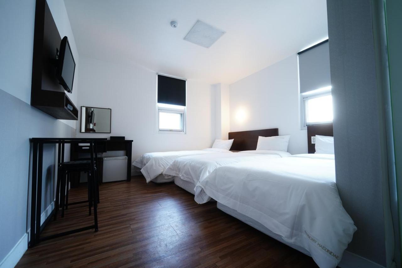 בוסאן Ekonomy Haeundae Hostel מראה חיצוני תמונה