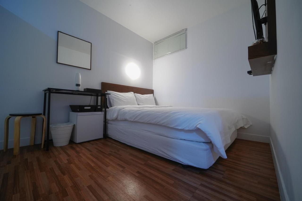 בוסאן Ekonomy Haeundae Hostel מראה חיצוני תמונה