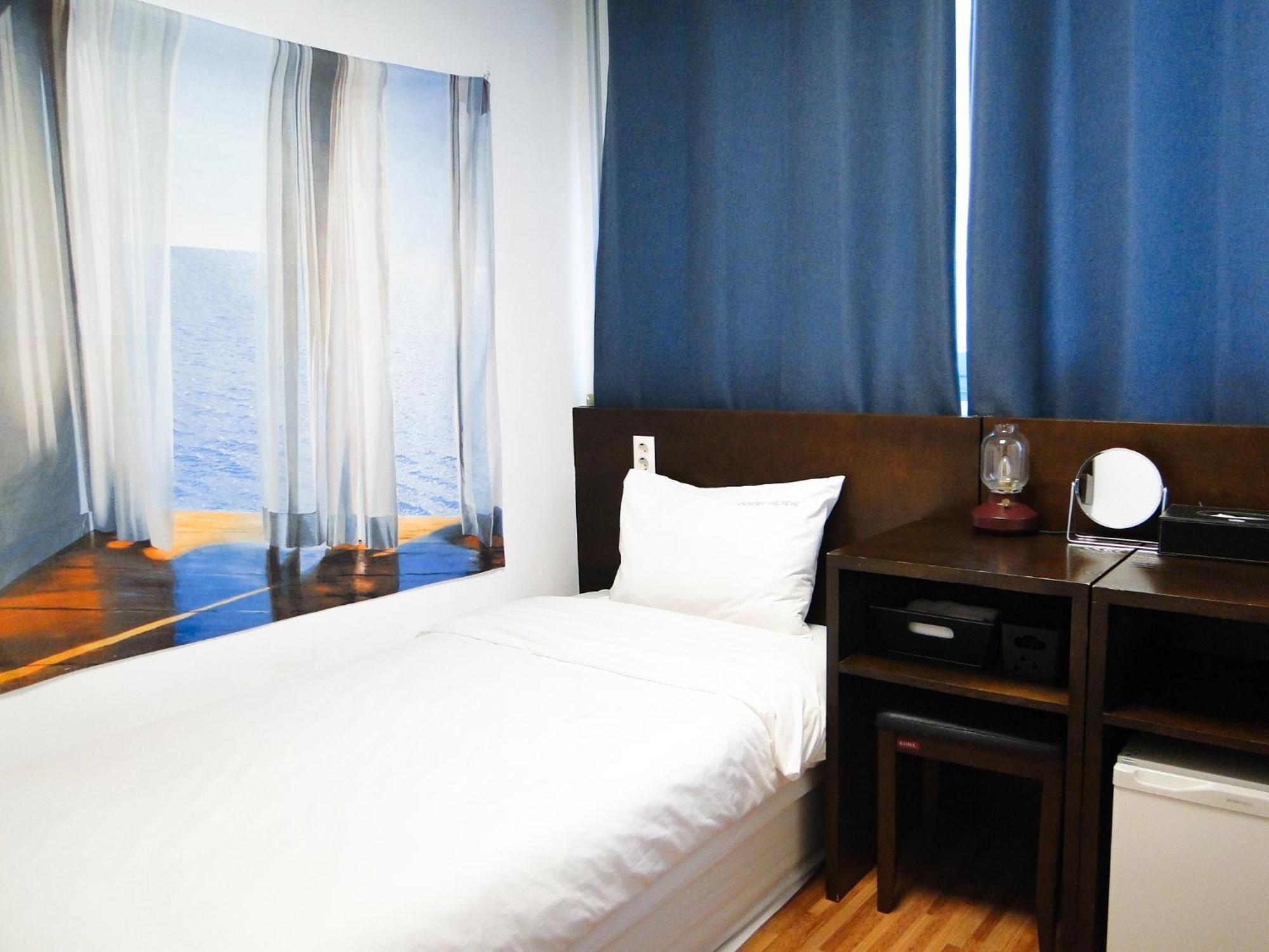 בוסאן Ekonomy Haeundae Hostel מראה חיצוני תמונה