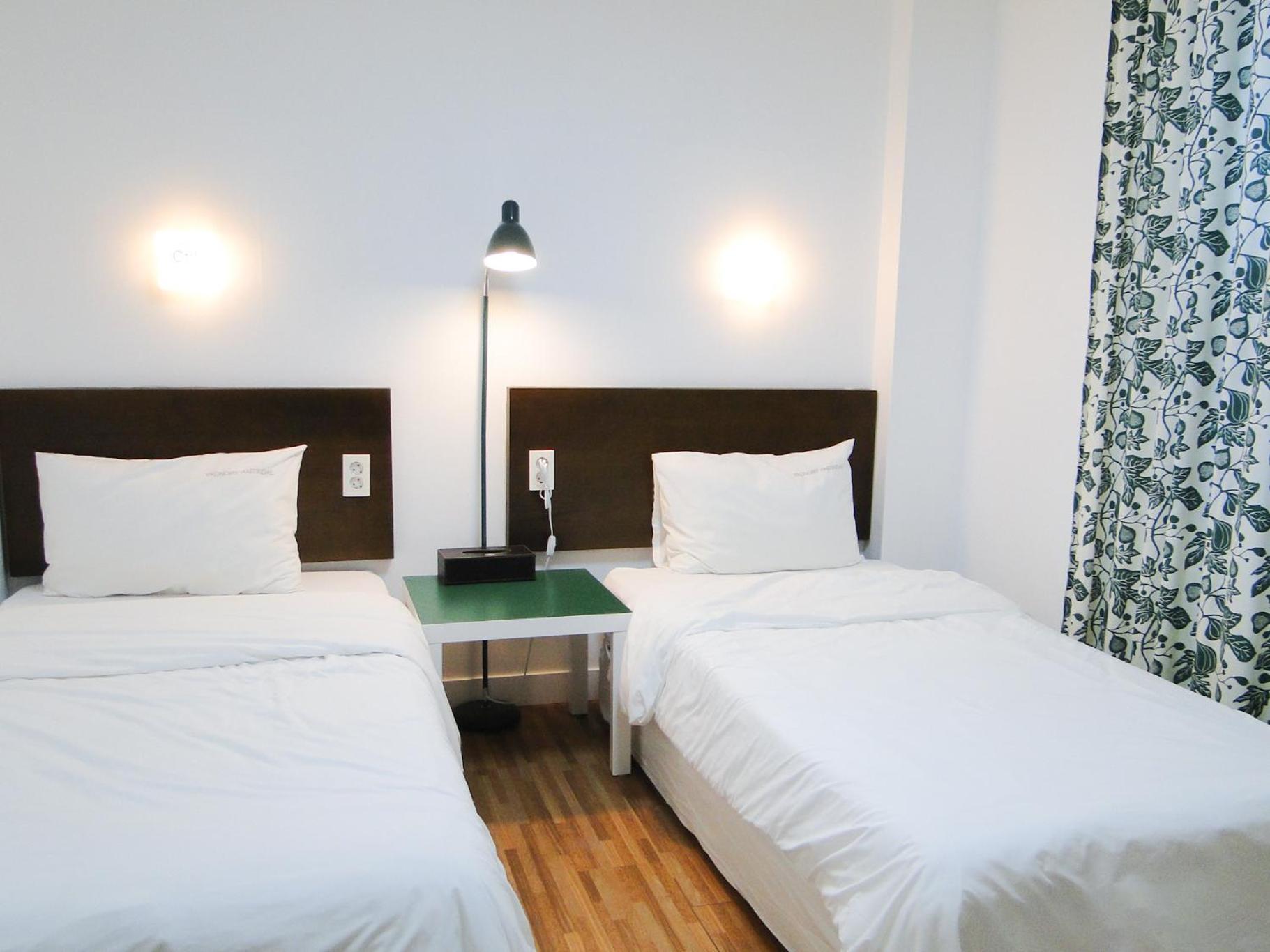 בוסאן Ekonomy Haeundae Hostel מראה חיצוני תמונה