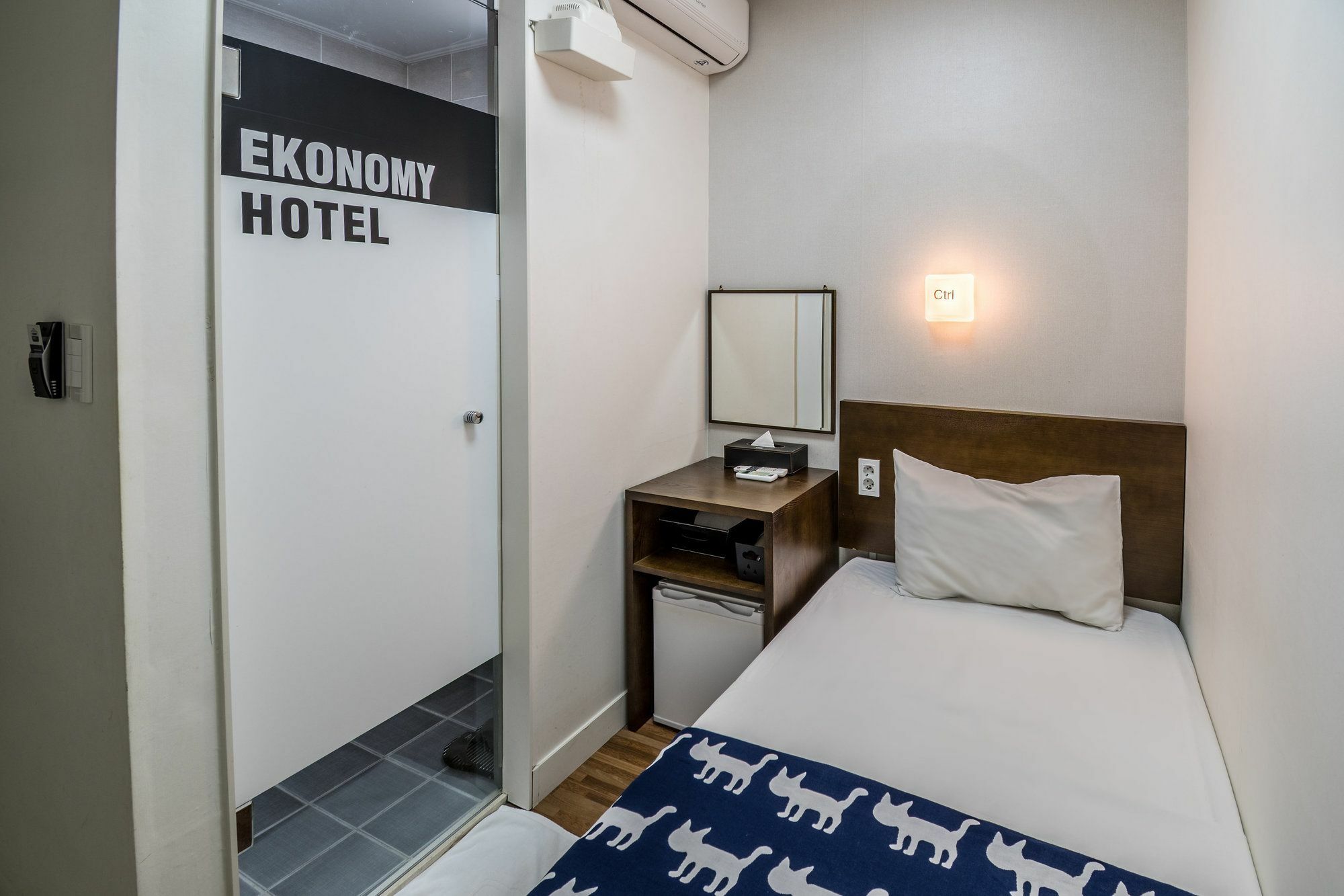 בוסאן Ekonomy Haeundae Hostel מראה חיצוני תמונה