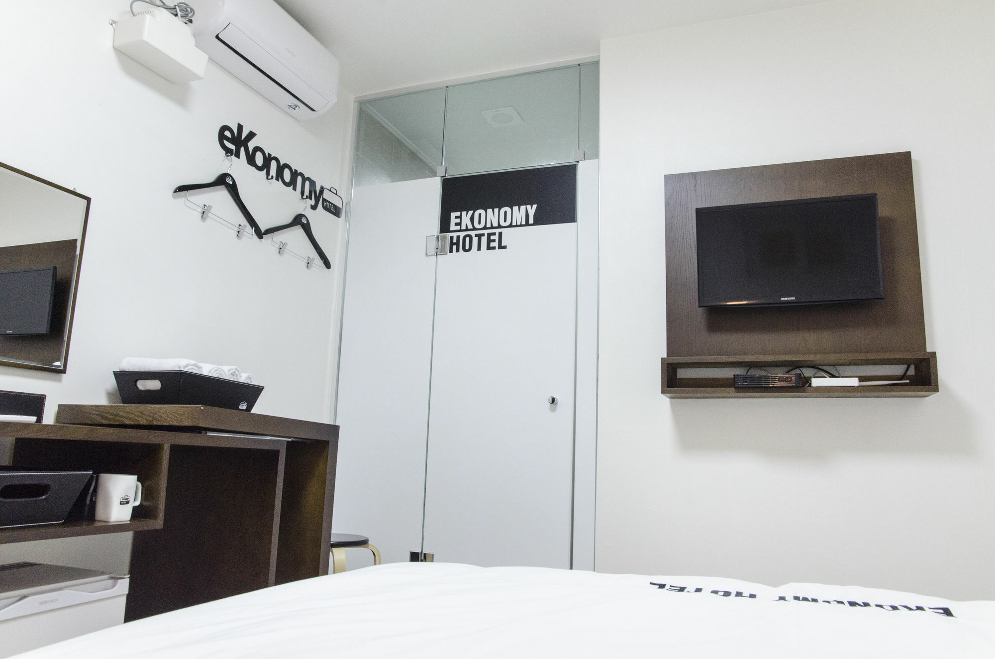 בוסאן Ekonomy Haeundae Hostel מראה חיצוני תמונה